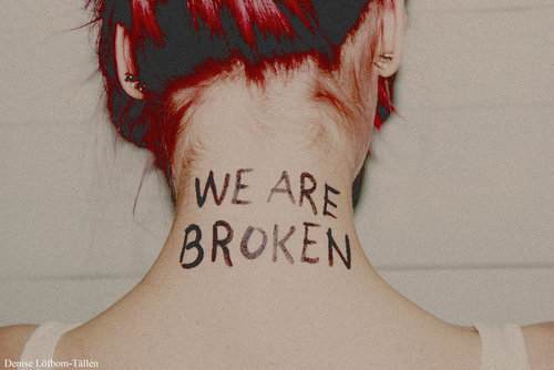 perfectlybroke_'s profile picture. A: 18 H: 5'2 HW: 116 CW: 113 1GW: 110 2GW: 105 UGW: 100 #willbeskinny #selfharm #ed