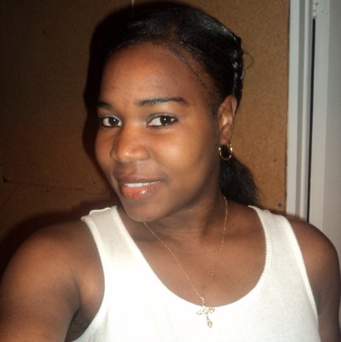 Roxcy22's profile picture. 