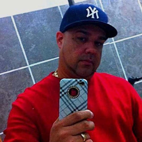 williem023's profile picture. 