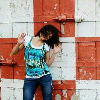 lisaeesa's profile picture. 