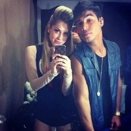 ♥ Sophia minha diva, Mica meu Pretinho perfeito ..  =)
Me segue eu juro que tento seguir todos de volta ! ♥