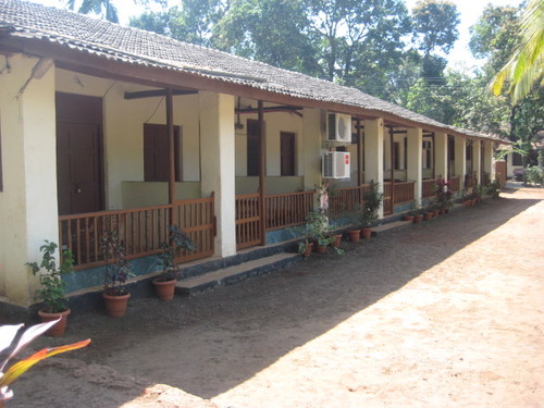 In the heart of Shriwardhan, Savli Resort is the perfect place for arranging group picnics, team building getaways or simply a weekend retreat.