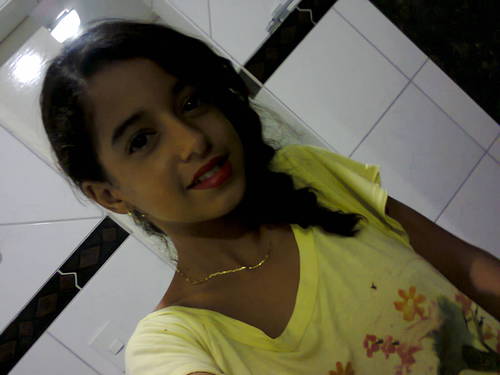 ♥ “Caminho até o limite de meu sonho grande. Para onde vou? E a resposta é vou.
♥ Path to the edge of my big dream.  Where do I go? And the answer