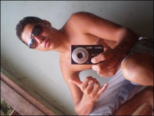Deus , (...) α bαse de tudo ...