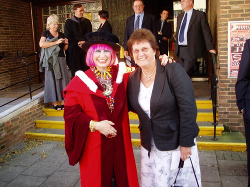 Past Worthing Mayor. Cllr. for Tarring, Worthing Lions, former college governor, family person  ( 7 grandchildren)cats, garden, arts. Living life! Trustee