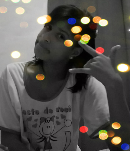 15 anos. namorando o cara mais perfeito do mundo . *-*