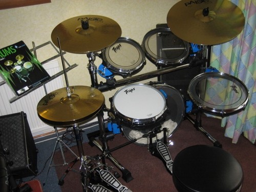 AccentDrummer's profile picture. Drummer/Teacher - 30 years Experience, All ages/levels, Rock School & Trinity Grades