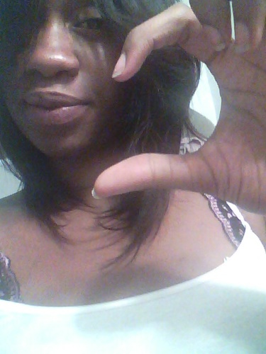 Just str8 chillin #teamMommy #Gemini.....future physical therapist/swatt.. loving myself and my daughter... im the best there is so get wit it or get lost