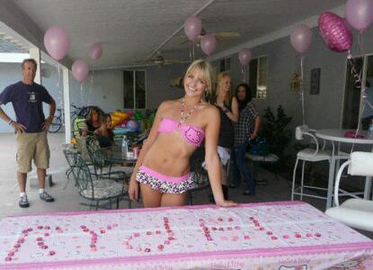 Hello Kitty ° Pink ° Music ° Love ° Family ° Life °