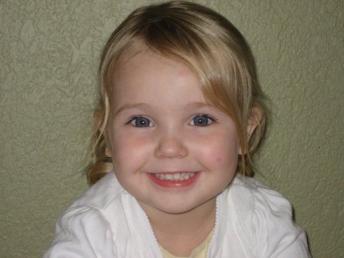 Ish tew an a haf years owld,  daddy loves me @CaydenJSanders