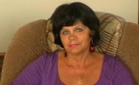 Россия - родина. Уехать из России не собираюсь.
Ошибка властных чиновников - нелюбовь к гражданам.