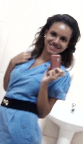 Sou uma verdadeira caixinha de surpresas. *---* 
.