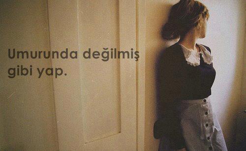 Hayat bir gülüşünle güzel.....