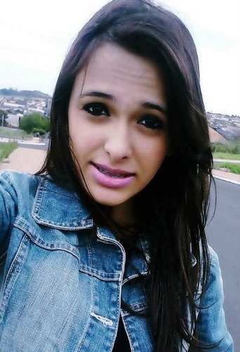 Imagine all the people
Living life in peace (8)