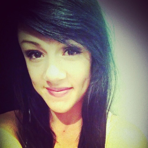 Britt. Pro fangirl. 17. #Janoskians #Believe #Mayniac http://t.co/XXXyJvrpe1 don't be a poof, subscribe bitch.