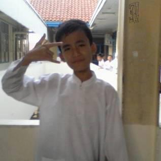 gue lebih percaya kata hati gue sendiri dari pada orang lain