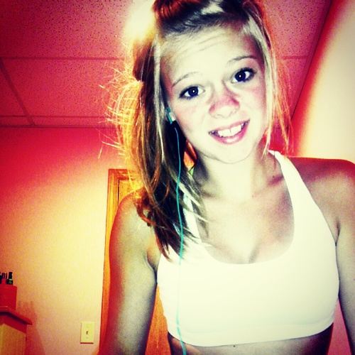 Bright_Madi's profile picture. 