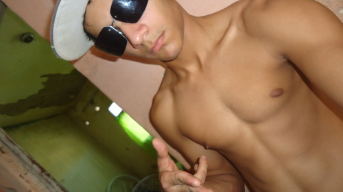 alhinhoxD's profile picture. 