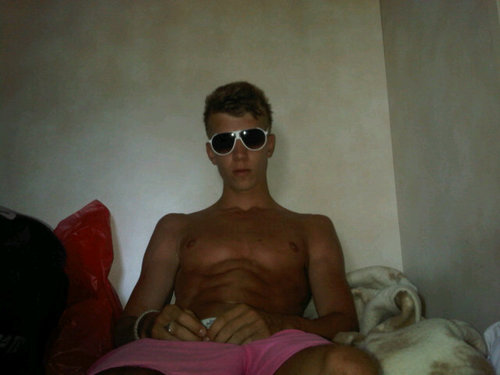 matss11's profile picture. One love