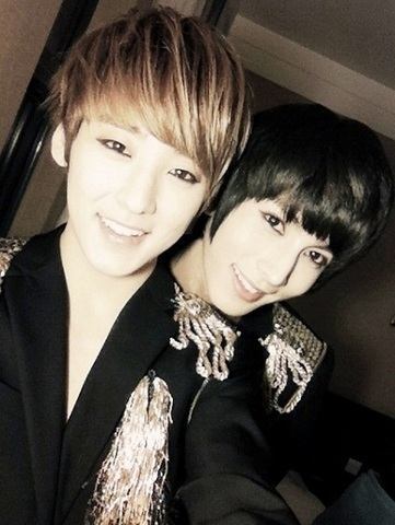 PMcandy_berry's profile picture. overlap-AB-は、2012.08.27を持って、解散致しました。短い間でしたが、たくさんの応援を本当にありがとうございました。