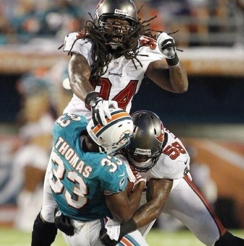 Mason_F_ifty9's profile picture. The official twitter Fan base of university of washington/Tampa bay buccaneers linebacker @Mason_Foster #go #huskies #dawgs #Bucs #BucsNation #Promo