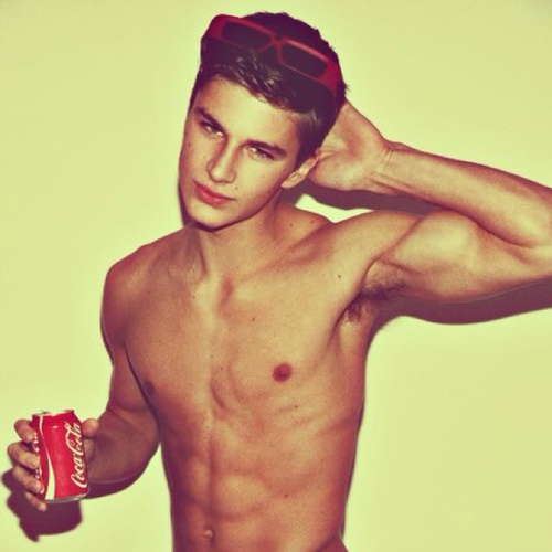 FakeFuckerDylan's profile picture. Living life how i want