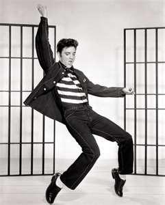 I♥Elvis! His music, gospel,movies, presence, yup, everything! If you do too, come join me and share the love! #ElvisPresley #ElvisWeek
