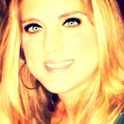 mayelinddv's profile picture. Mom! Wife! Daughter! Friend! Anything you ask for in prayer you will receive. Inspired by my father; very sick, always had a smile to share; I miss him!