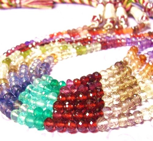 GleamingBeads's profile picture. AAA Gemstone Beads

Visit http://t.co/pEJE0bui45