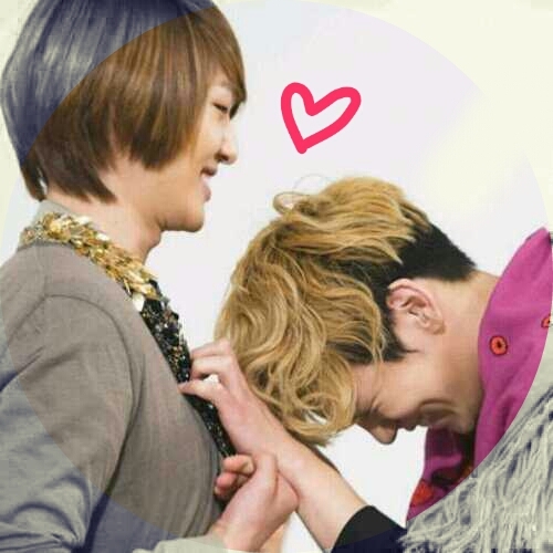 I♡shinee♡onkey♡♡
いい歳してｷｭﾝｷｭﾝしてます///
仲良くしてください**