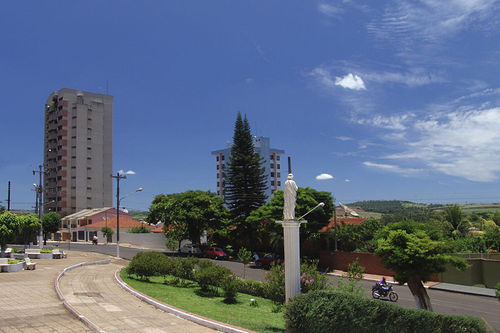 Aqui você encontra o melhor de Bandeirantes: notícias, serviços, opiniões, vídeos, coberturas de eventos, classificados, turismo, entretenimento e muito mais!