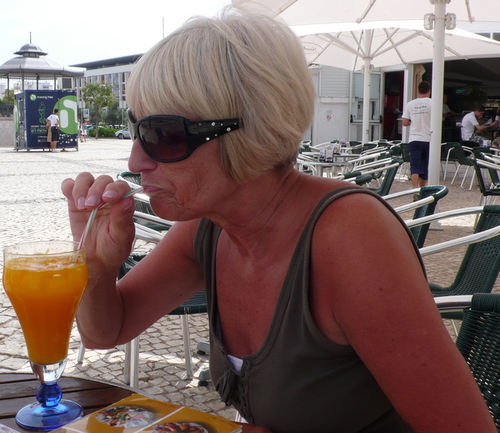 Sueswimmer's profile picture. 