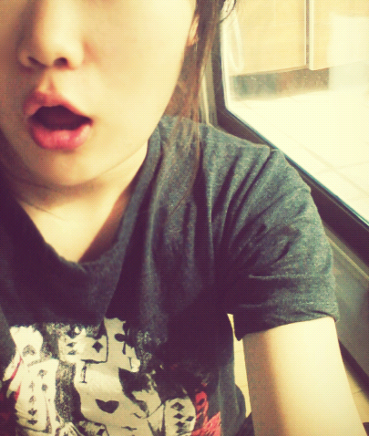 Shinhee_b's profile picture. 