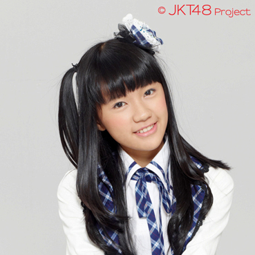 I'm one of JKT48 members, I pack up trouble, throw it in a bag, and SMILE!!