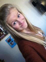 hey guys im greer. i live in new zealand. i Like food and facebook. lol. Follow me (;