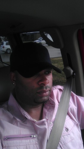 rholden1976's profile picture. 