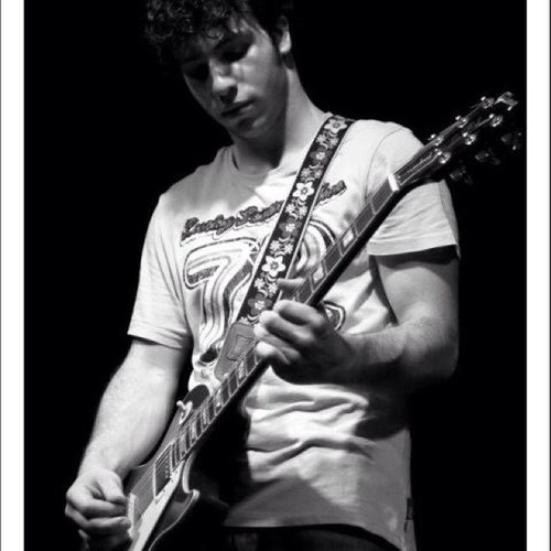 val_defil's profile picture. 