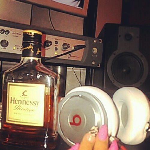 SwaGg MoBb