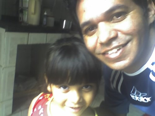 alessandro_caet's profile picture. amo tocar bateria e violão,adoro cantar ! sou palhaço por natureza rss Deus abençoe a todos ke visitam esse twitter ! sigam-me os bons rsrsrs