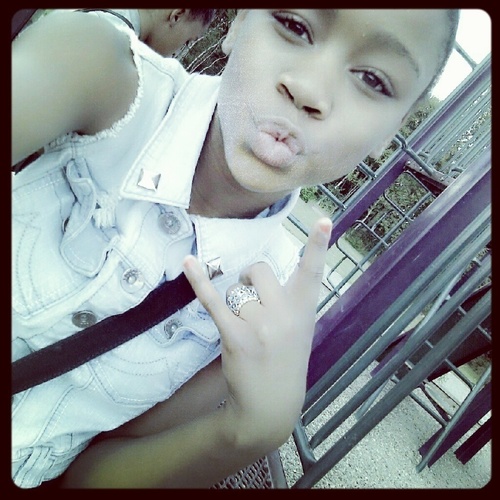 i love him today, more than yesterday, but nothing compare to tomorrow, #TeamBonyLegss.