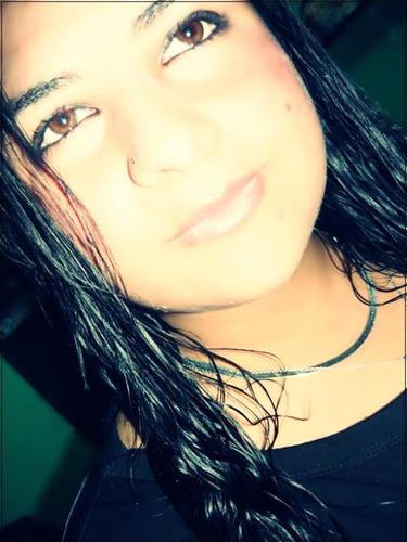 Eu não preciso fazer as mesmas coisas qq todos fazem, p. ser legal. Se vsê não gosta de mim foda-se, eu gosto de ser o qq eu sou e não o qq vsê quer qq eu seja