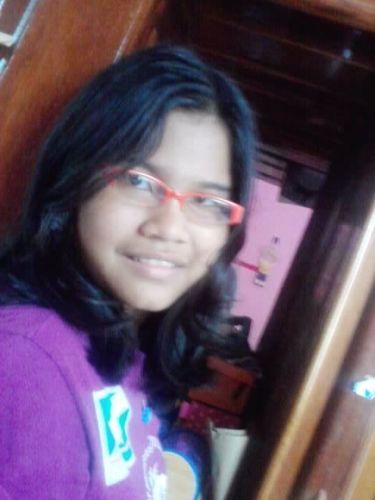 Directioner, mas todos me chamam de Naira Styles e eu amo isso, adoro musica, minha paixão se chama OneDirection, se quiser saber mas segue ai