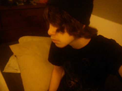 17,Awesome, Single :c, i mostly like metal and rock music, I FOLLOW BACK FOOLS!!!!!!!!!