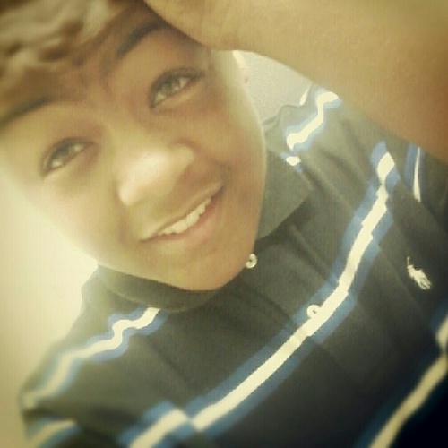Freshmen | # FREE RARA & MY BROTHER ! | $$$$$ & females is my MOTTO | lowkey | FW my bdt - 11 : 22 ! follow Me & my bf @heAdoresCOOKIE_ & we might follow bck !!