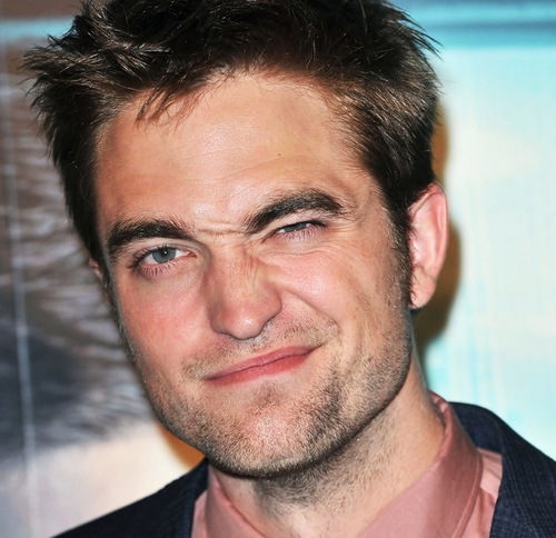 Tweets sobre tudo o que envolve Robert Pattinson. Atualizado sempre com notícias, fotos, vídeos e muito mais.