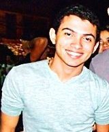 Marcelo Pellizzaro Netto, 20 anos (17/01/1993) , nascido em Bragança-PA , mas residente em Castanhal-PA. Flamenguista Apaixonado, e Capricorniano! Segue aê ;)