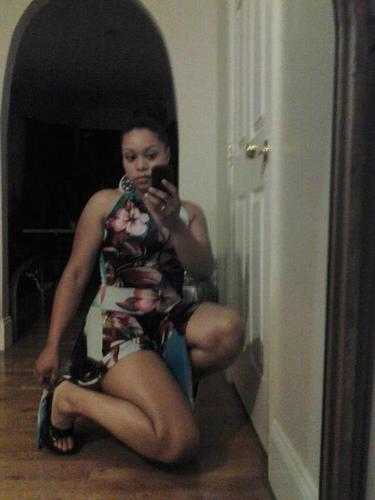 sittindiamondpr's profile picture. Stackin’ cheese till my bread right
Smokin’ weed till my head right
Did it all on my own so, I’mma spend all my bread like it's nothing