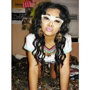 S i n g l e (: fwm doe . follow me doe(; #team fuccthathoe. dm mee gentlemen.