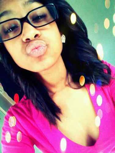 YaMomHoe's profile picture. , Just another WILD teen .

Now goahead & follow me ❥