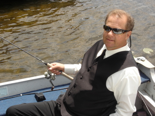 An Entre-Boomer with imagination and 30 years of business ownership fortified with a touch of humor. Attraction Marketing. Blogger. Author. Mushroom Tea/Coffee